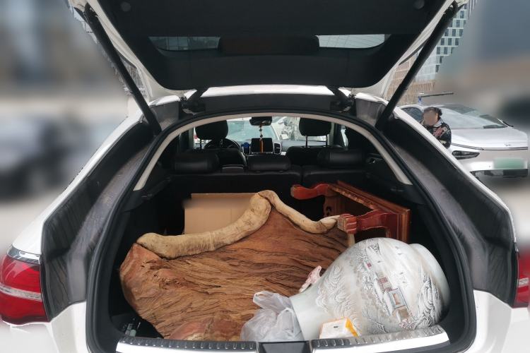 Used Mercedes-Benz GLE Coupe 2018 GLE 400 4MATIC Coupe SUV Trunk