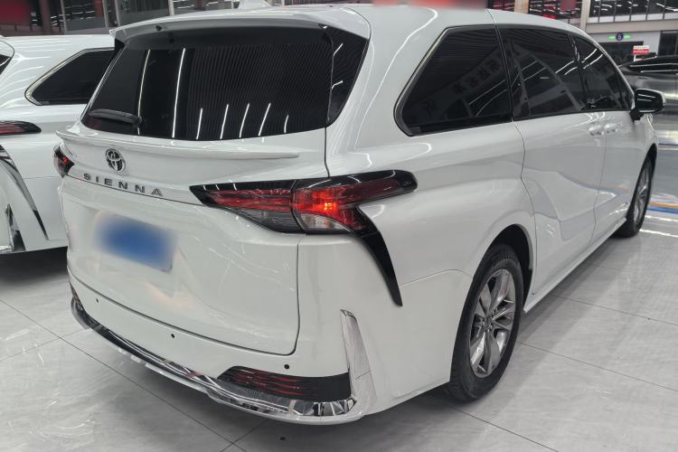 Used Toyota SIENNA 2024 2.5L Hybrid Comfort Edition