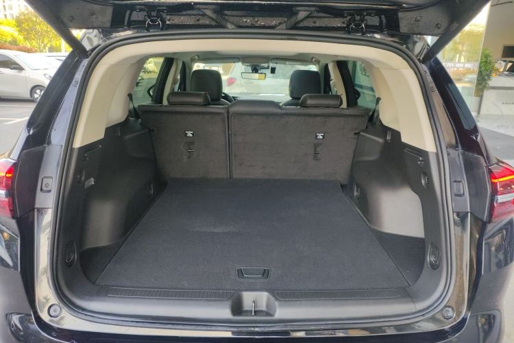 Used Buick Envision 2023 Encore Plus 652T Five-Seat Luxury Model
