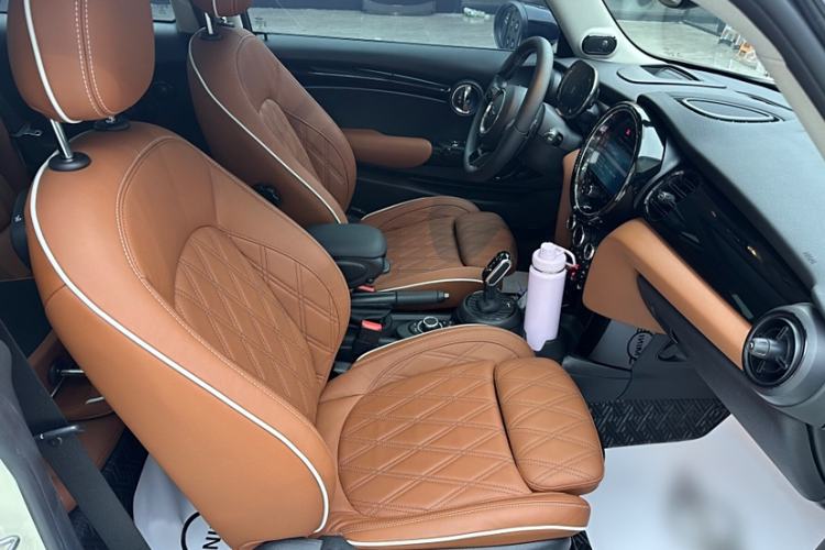 Used MINI MINI 2023 2.0T COOPER S Artist