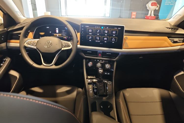 Used Volkswagen Bora 2025 200TSI DSG Enjoy Driving Navigation Edition Center Console