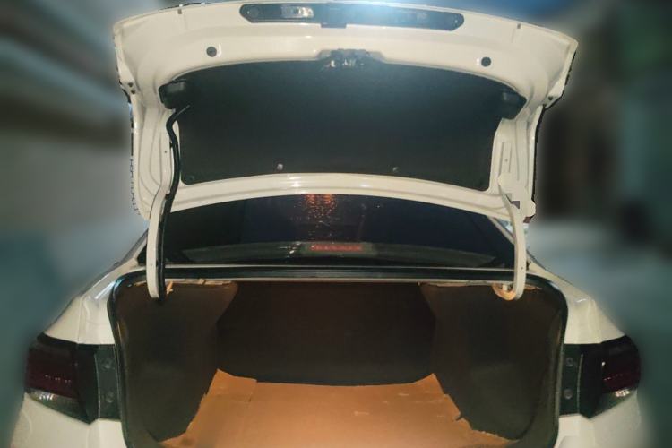 Used Venucia D60 2019 100 000-Yuan Glory 1.6L XE Manual – Chenxiang Edition China VI