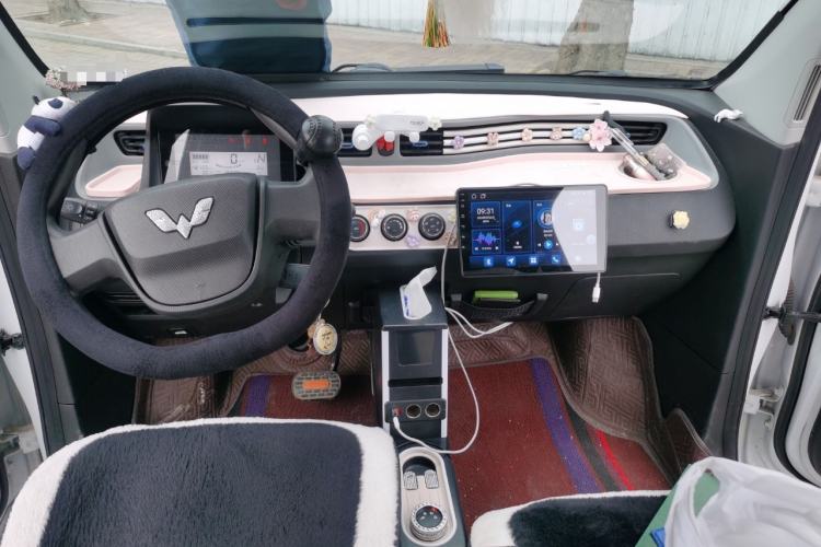 Used Wuling Hongguang MINIEV 2022 Easy Version Lithium Iron Phosphate
