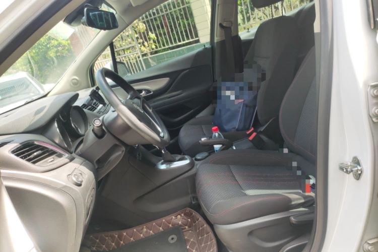 Used Buick Encore 2015 1.4T Automatic Two-Wheel Drive Urban Elite Version Left Front Seat