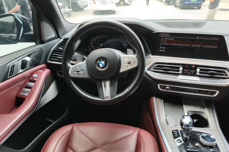 Used BMW X5 2022 Restyled xDrive 40Li M Sport Package Steering Wheel