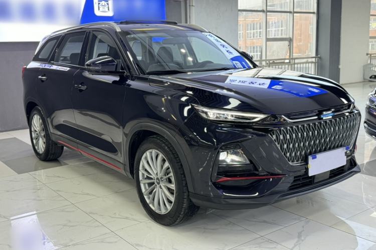 Used CHANGAN OSHAN X7 PLUS 2022 1.5T Blue Whale Edition Automatic Prestige Version Exterior 4
