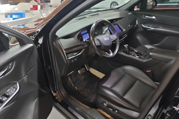 Used Cadillac XT4 2018 28T Two-Wheel Drive Luxury Sport Model
