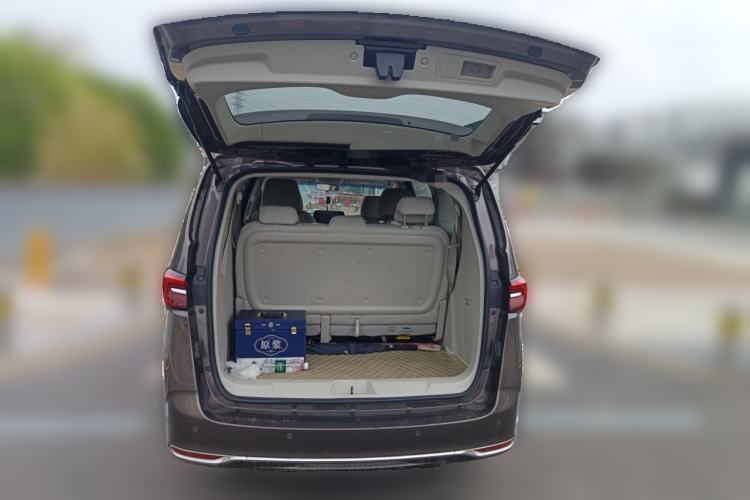 Used Buick GL8 2022 Land Cruiser Executive Class 652T Comfort Model Trunk