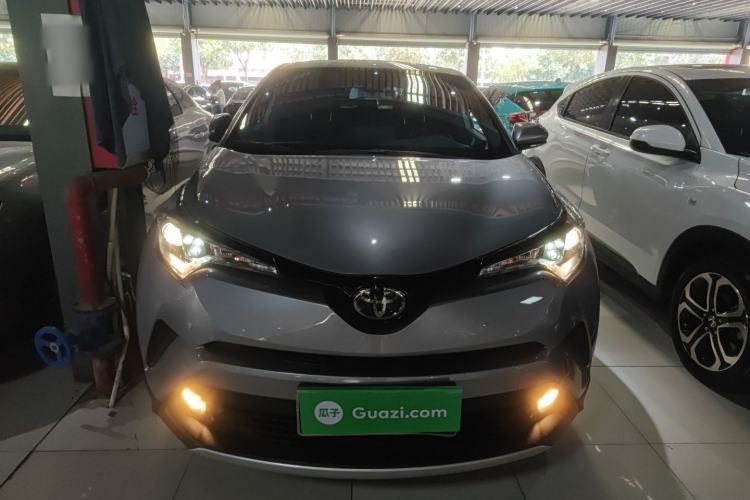 Used Toyota IZOA 2018 2.0L Yichi Version China VI Standard