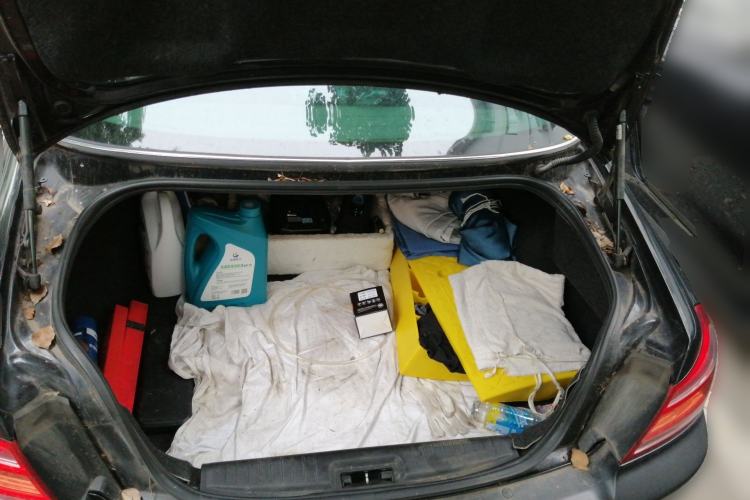 Used Roewe 750 2011 2.5L 750FL NAVI Haoya Edition Trunk