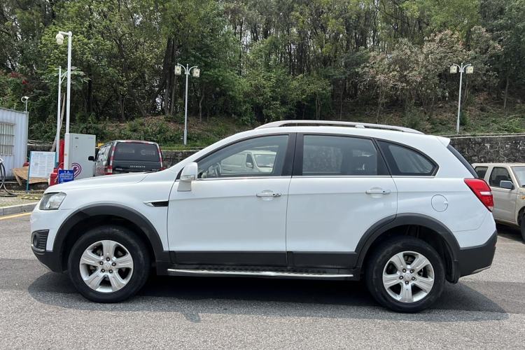 Used Chevrolet Captiva 2015 2.4L Two-Wheel Drive Urban Version 7 Seats