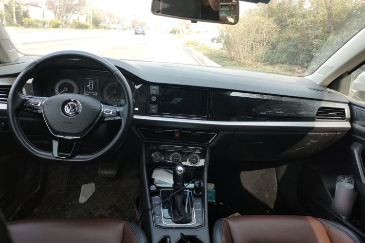 Used Volkswagen Lavida 2018 280TSI DSG Luxury Edition China V Standard Center Console
