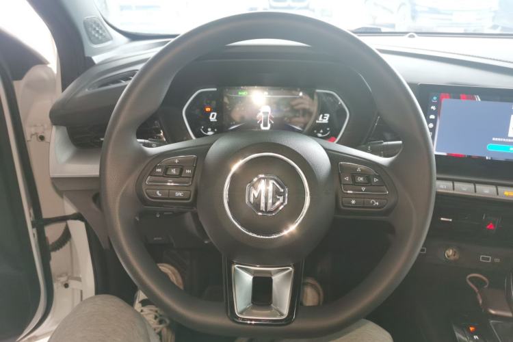 Used MG 5 2023 180 DVVT CVT Luxury Edition
