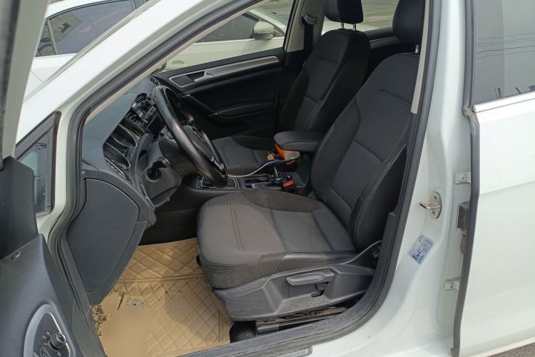 Used Volkswagen Golf 2018 230TSI Automatic Comfort Model Left Front Seat