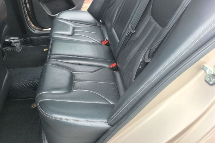 Used Geely Auto Emgrand 2017 Sedan Million Edition 1.3T Manual Top-Grade Version
