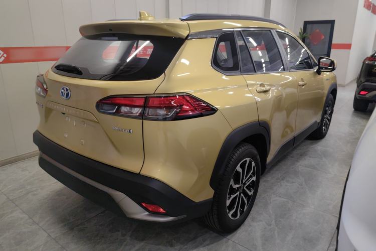 Used Toyota FRONTLANDER 2023 2.0L Smart Electric Hybrid Dual-Engine Deluxe Version
