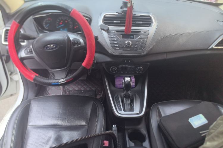 Used Ford Escort 2015 1.5L Automatic Fashion Model
