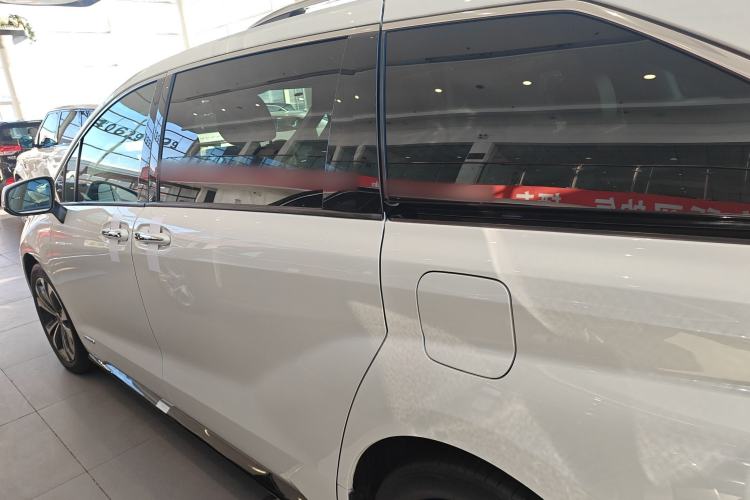 Used Toyota Granvia 2022 2.5L Hybrid Flagship Edition