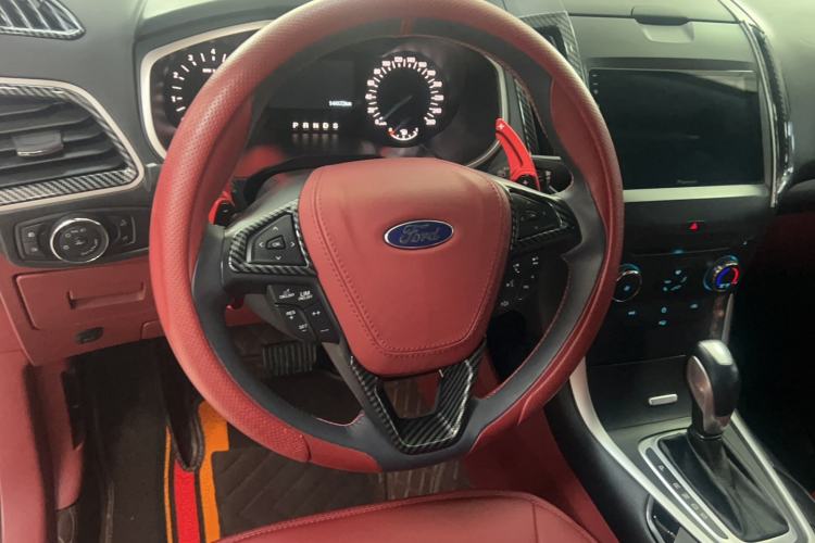 Used Ford Edge 2018 EcoBoost 245 Two-Wheel-Drive Platinum Edition 5 Seats
