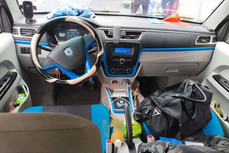 Used Jinbei New Hiace EV 2023 Comfort Model Center Console