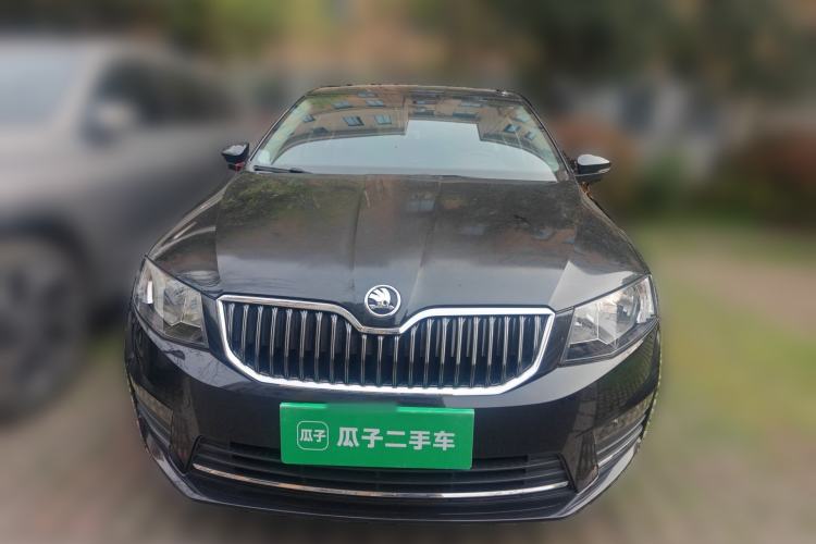 Used Skoda Octavia 2017 1.6L Automatic Smart Drive Edition