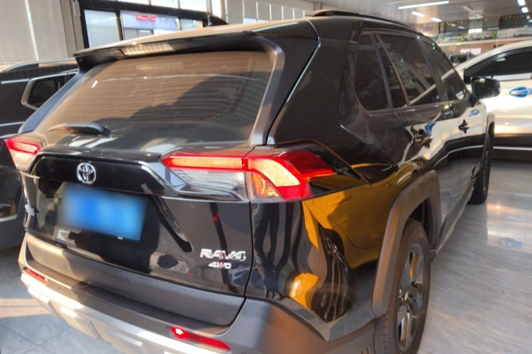 Used Toyota RAV4 2022 2.0L CVT 4x4 Style Plus Edition
