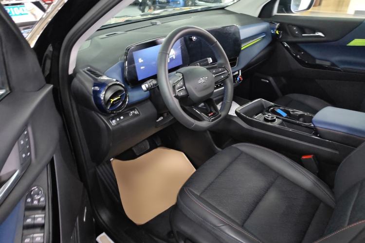 Used Chevrolet Equinox Plus 2024 102km RS Ultimate Edition
