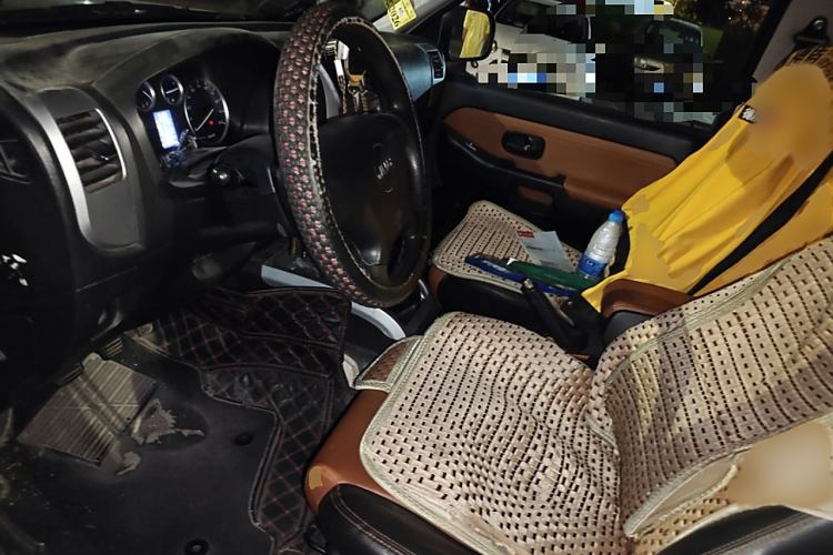 Used JMC Baodian 2018 2.9T New Value-Packed Two-Wheel-Drive Diesel Comfort Version with Extended Cargo Bed – JX4D30B5L