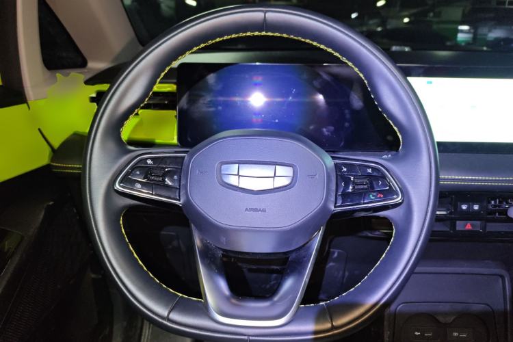 Used Geometry E Firefly 2023 401KM Lightning Tiger 5-Seater