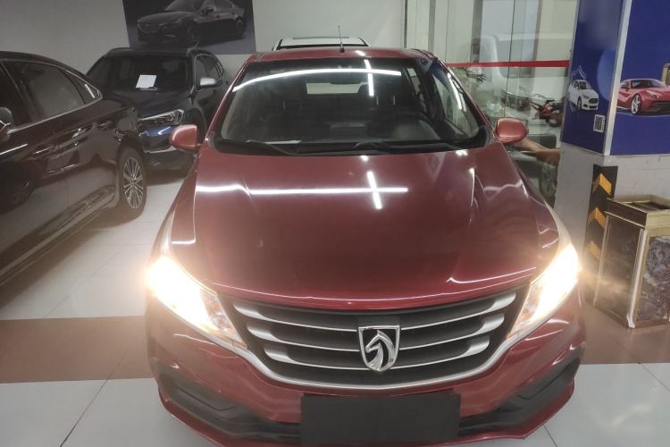 Used Baojun 310 2016 1.2L manual Comfort trim level
