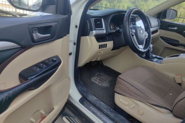 Used Toyota Highlander 2015 2.0T Four-Wheel Drive Luxury Edition 7-Seater
