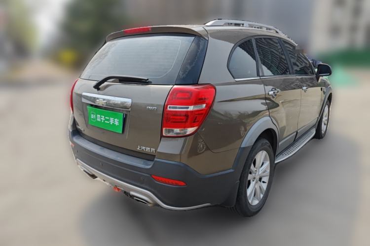 Used Chevrolet Captiva 2015 2.4L 4x4 Flagship Edition 7-Seater