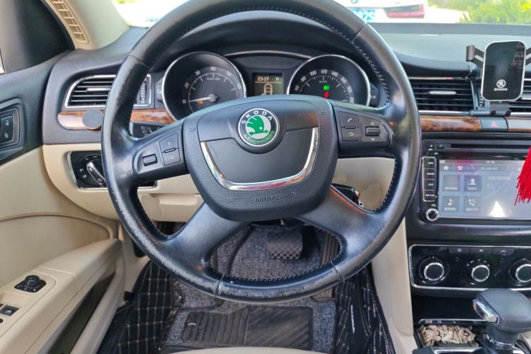 Used Skoda Superb 2012 1.8TSI Automatic Elegant Edition
