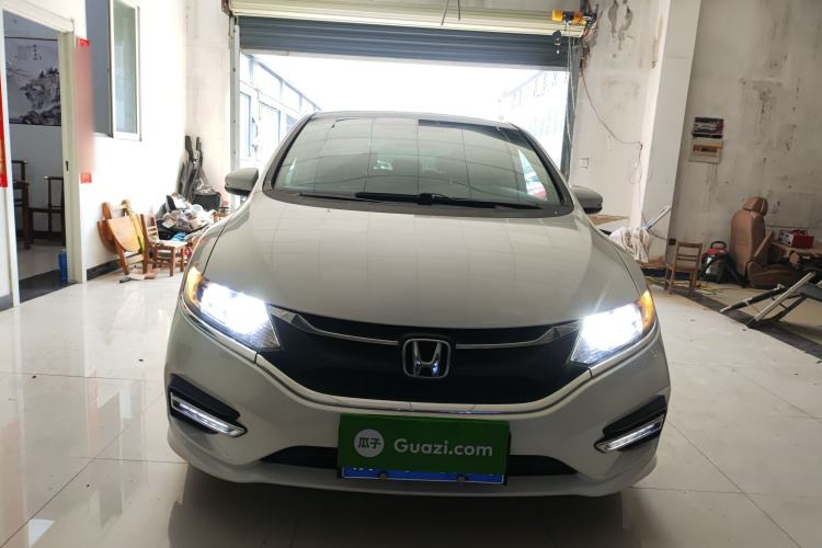 Used Honda Jade 2017 1.8L automatic Comfort version 5 seats
