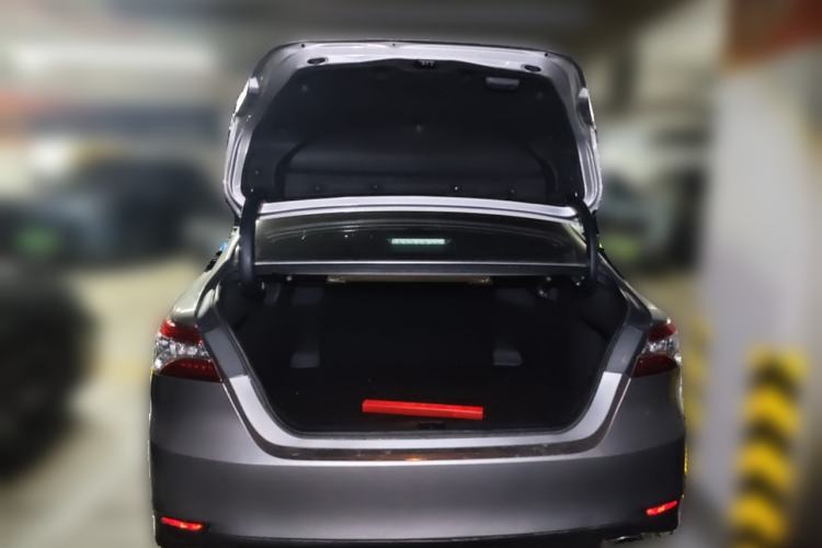 Used Toyota Camry 2021 2.5G Luxury Edition
