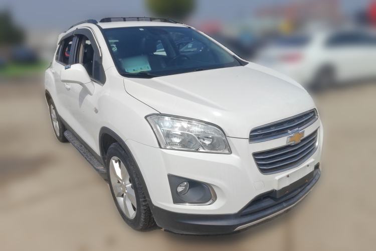 Used Chevrolet Trax 2016 1.4T Automatic Two-Wheel Drive Luxury Version Front Right 45 Deg