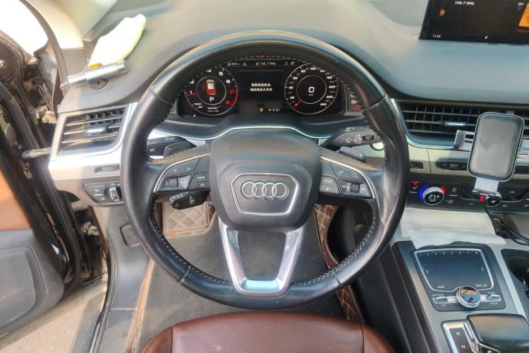 Used Audi Q7 2019 45 TFSI Comfort Model