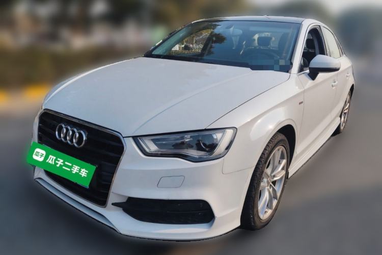 Used Audi A3 2014 Limousine 40 TFSI S line Comfort Model