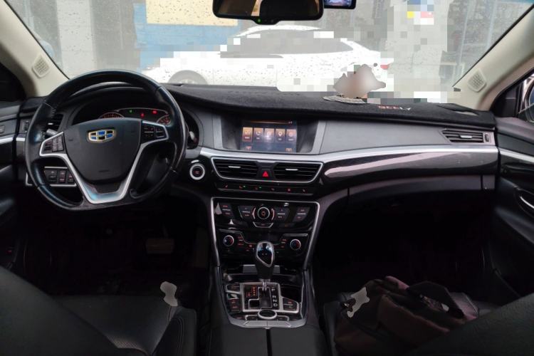 Used Geely Auto Emgrand GT 2015 1.8T Flagship Model Center Console