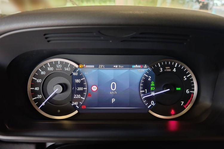 Used Land Rover Discovery 2023 300PS S