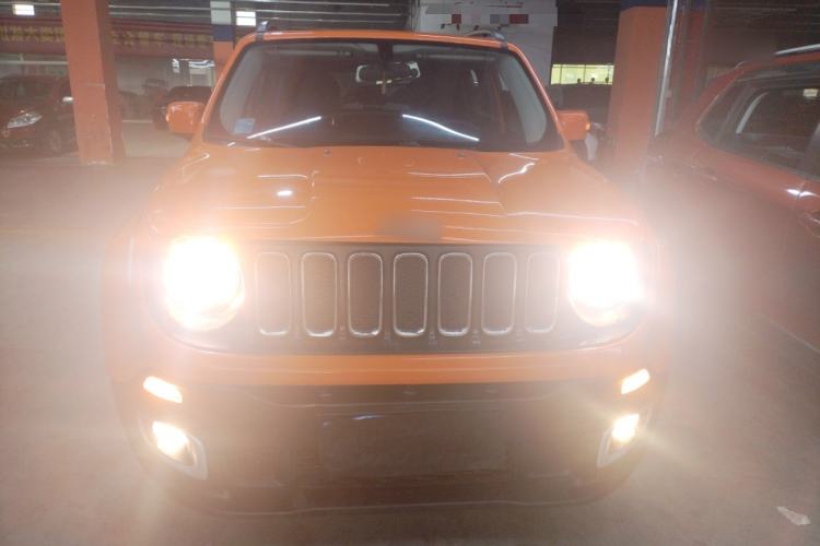 Used Jeep Renegade 2017 180T Automatic High-Energy Version Front