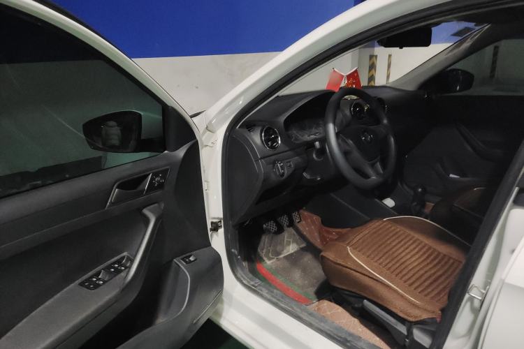 Used Volkswagen Jetta 2017 1.4L Manual Fashion Edition
