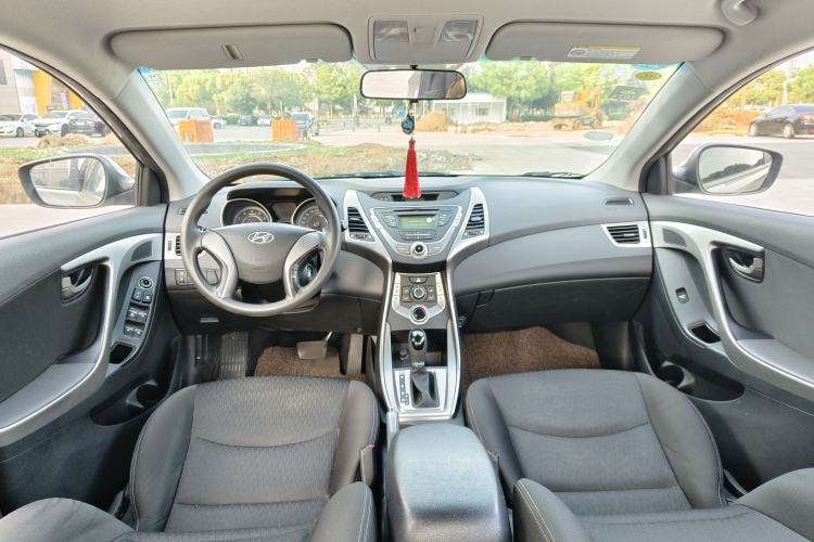 Used Hyundai Elantra (5th Generation / Langdong) 2012 1.6L Automatic Fashion Edition