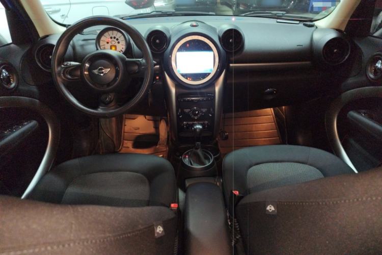 Used MINI 2012 1.6L ONE Baker Street Center Console