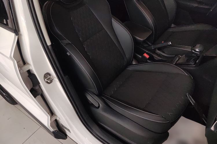 Used Skoda Karoq 2019 TSI280 SmartDrive Luxury Edition China V Standard Right Front Seat