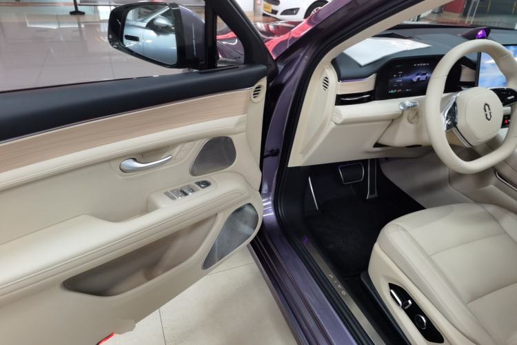 Used Hima AITO M5 2025 Extended-Range Ultra All-Wheel-Drive Version