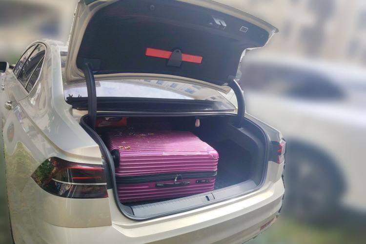 Used Volkswagen Phideon 2016 380TSI Two-Wheel-Drive Luxury Edition
