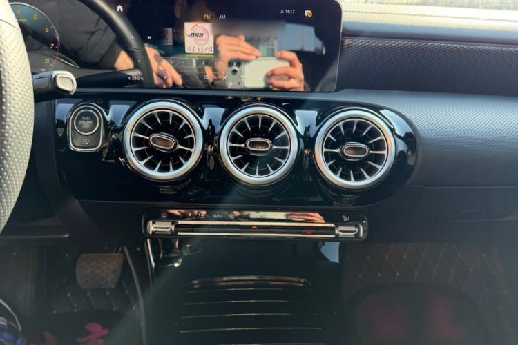 Used Mercedes-Benz A-Class 2022 Restyled A 200 L Sport Sedan Fashion Version