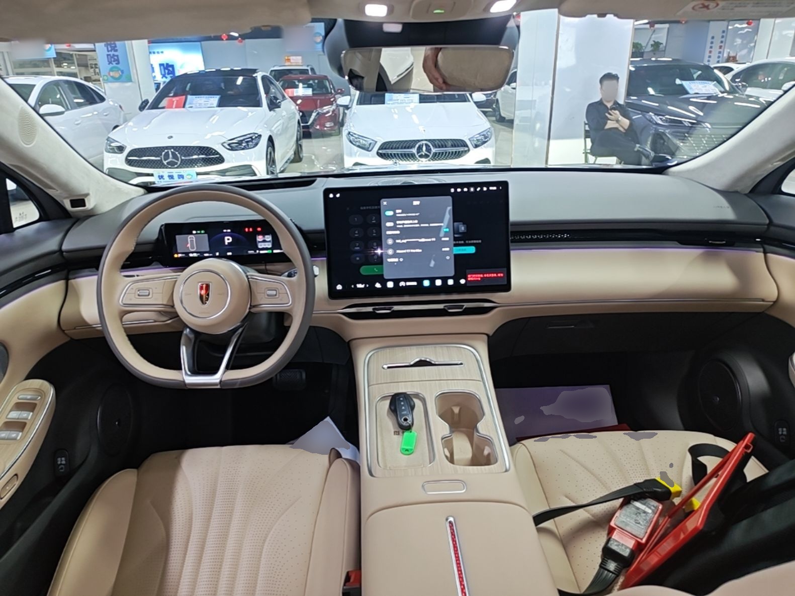 Hongqi H7 PHEV 2026 Model 210 Four-Wheel Drive Intelligent Hybrid — снимка 12