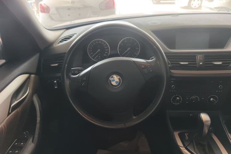 Used BMW X1 2013 sDrive18i Fashion Model Steering Wheel